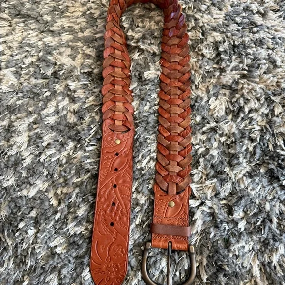 Beautifully multi brown braided soft leather belt - Picture 3 of 5